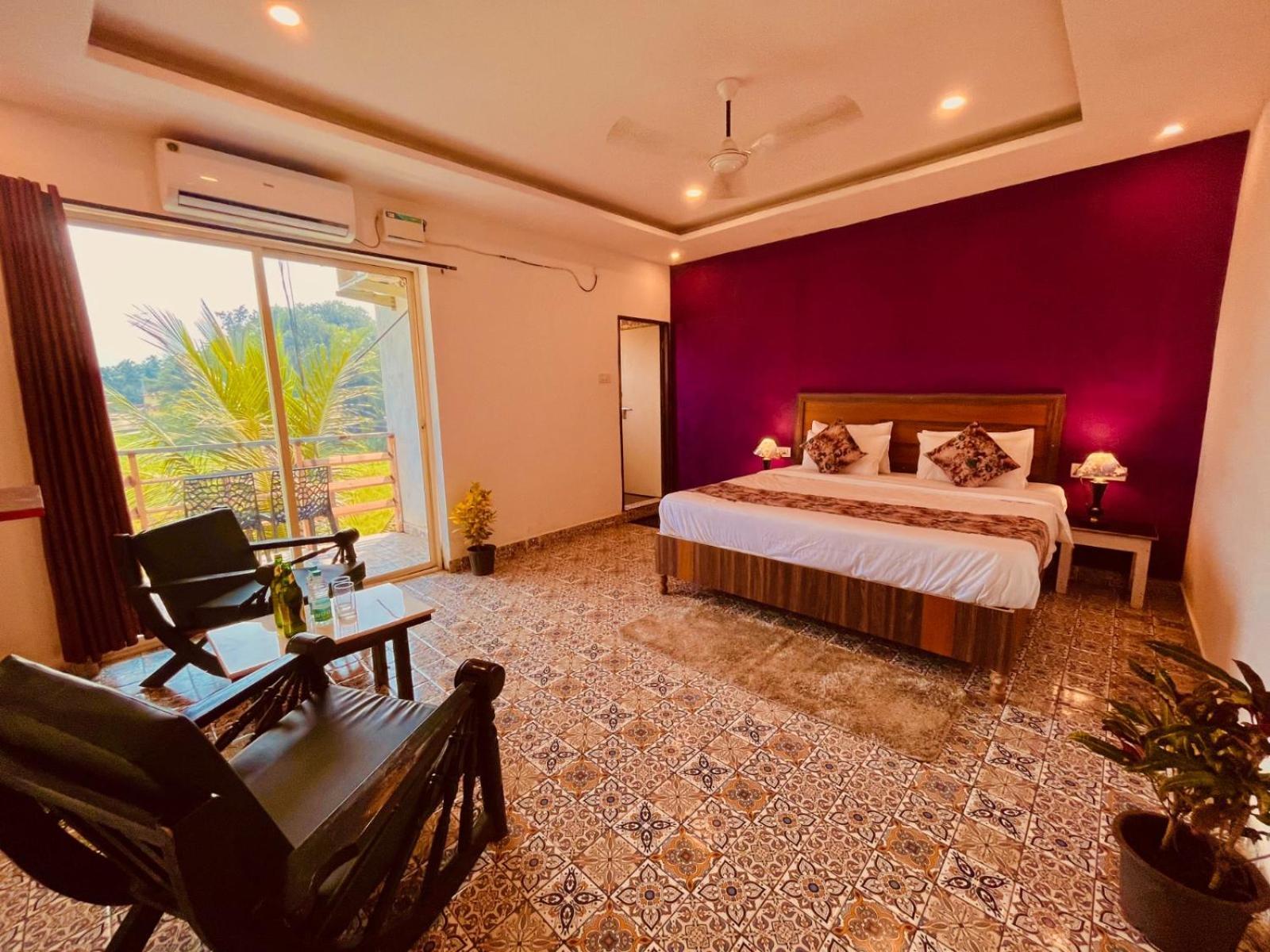 Hotel The Golden Inn -- Studio Rooms -Special For Families, Corporate, Groups, Couples GOA מראה חיצוני תמונה